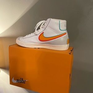 Nike mid 77’ blazers